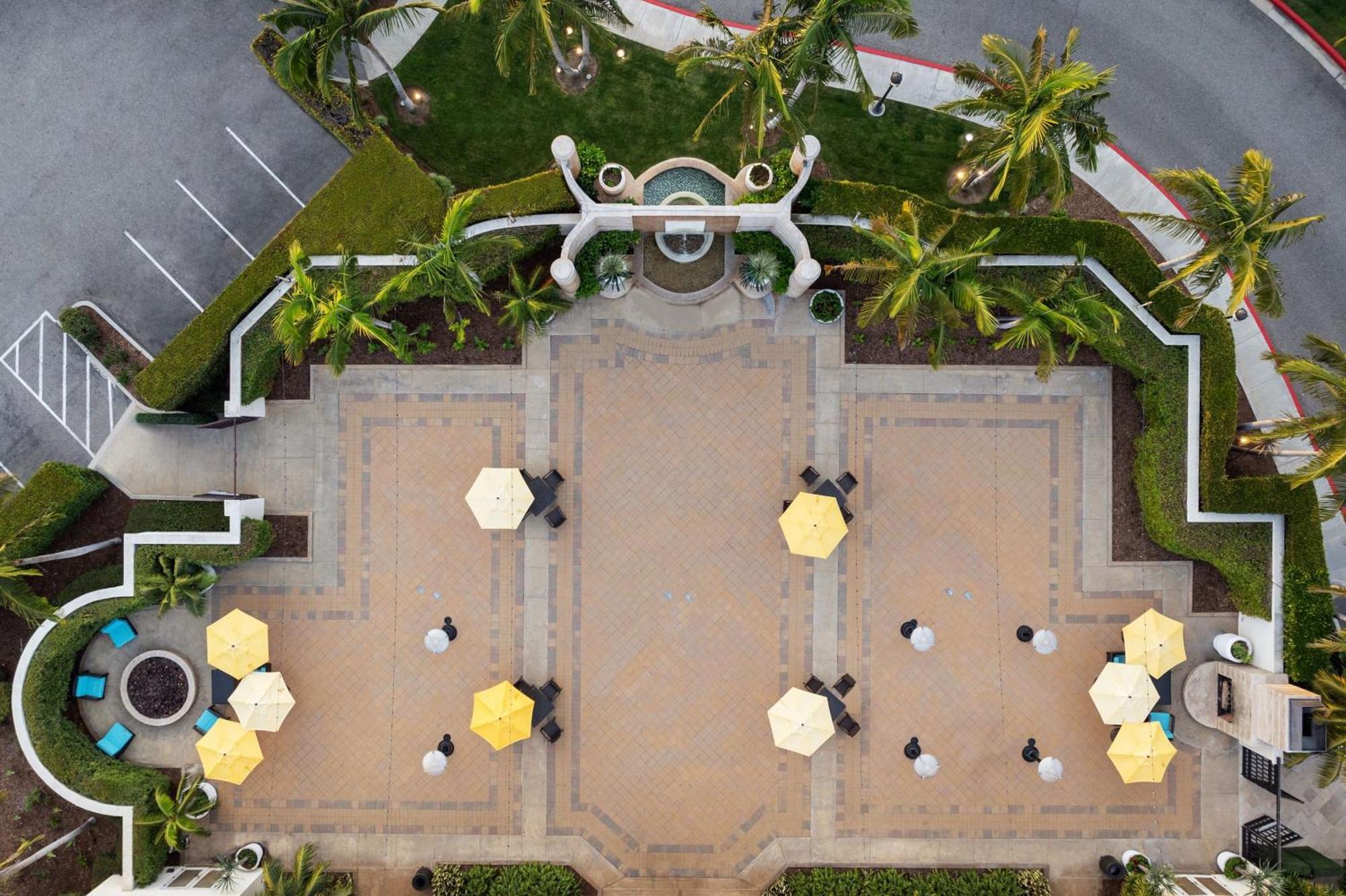 Renaissance Newport Beach Hotel Exterior foto